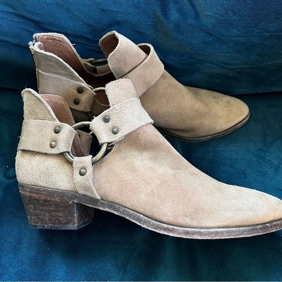 FRYE LEATHER SUEDE DISTRESSED HARNESS ANKLE BOOTS SIZE 10 EUC - Picture 8 of 12